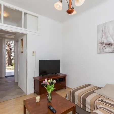 Thon - One-bedroom With Terrace And Garden View Apartment *